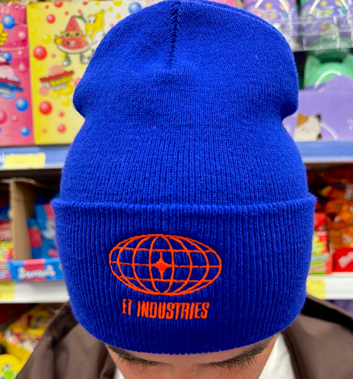 GLOBE BEANIE